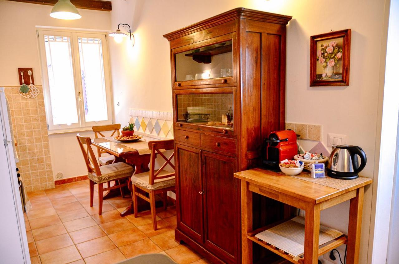 Casetta sulla Vallata Pitigliano Esterno foto